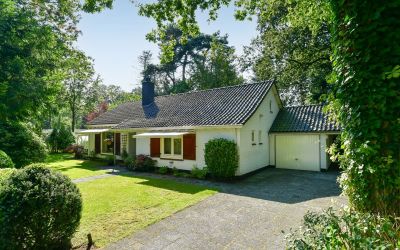 Ridder Bernhardlaan 1