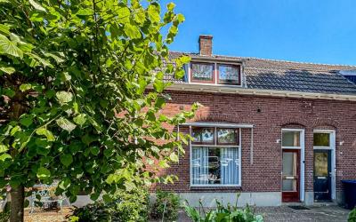 Oude Doesbu. 16