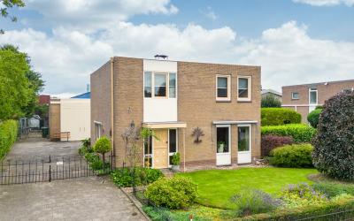 Nobelstraat 13