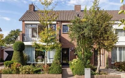 van Houtstr. 34