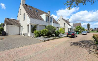 Tholenstraat 25