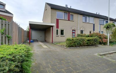 Lange Maat 26