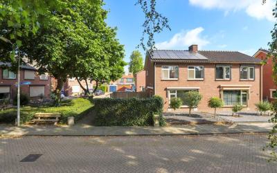 Veldstraat 17