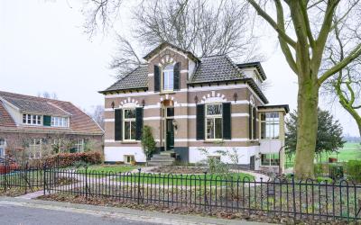 de Friedhof 8