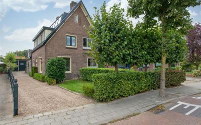 Dorpsstraat 24