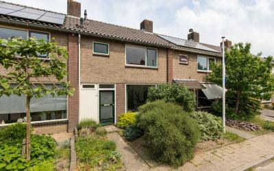 Buurmeester. 32