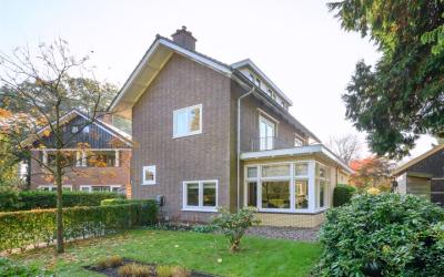 van Hasselt. 8