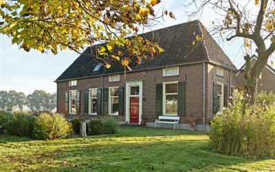 Veldweg 24