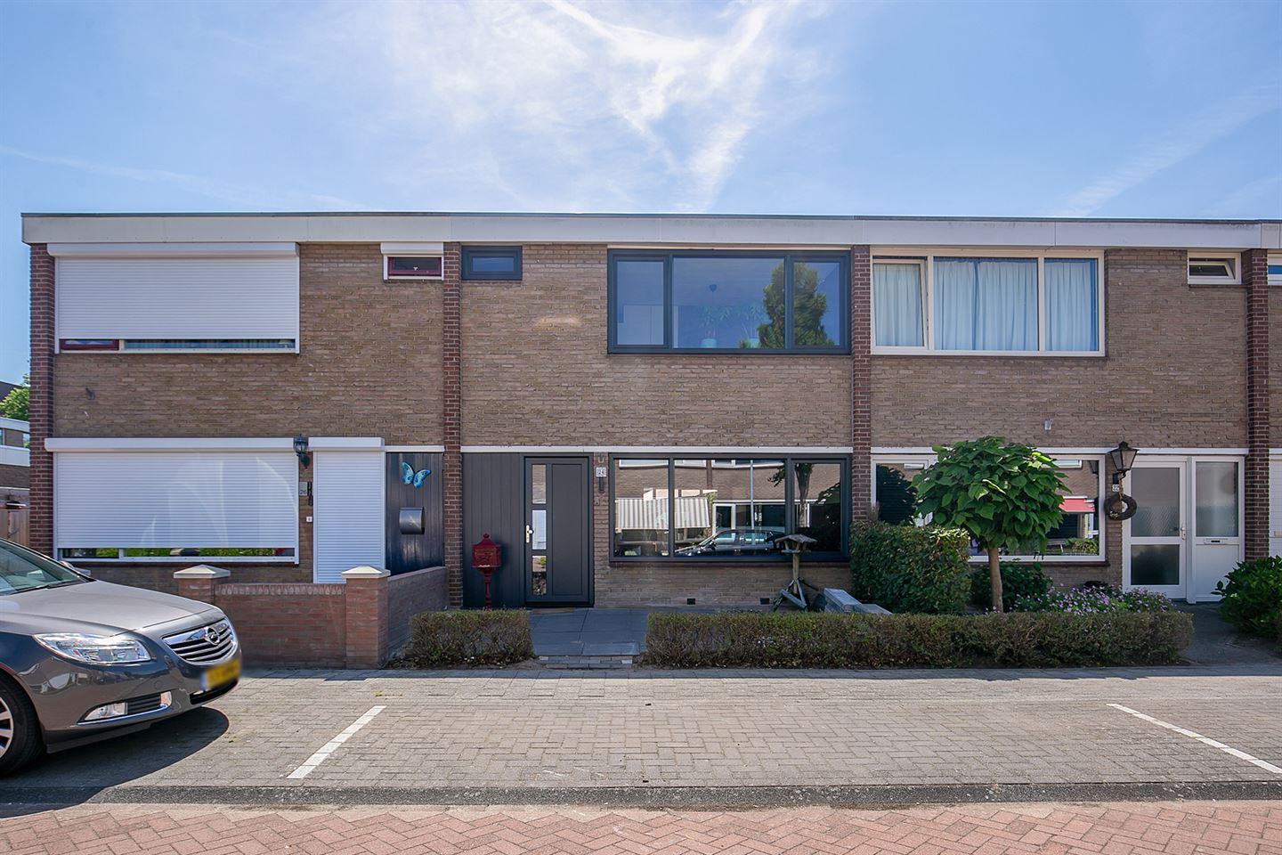 van Lennepstraat 24