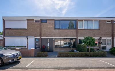 van Lennepstraat 24