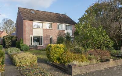Spoorstraat 43