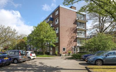 Den Uylplein 4
