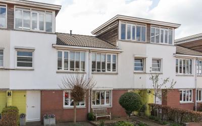 Hof van Bru. 5