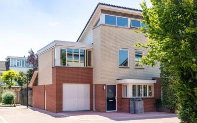 Hof van Sal. 8