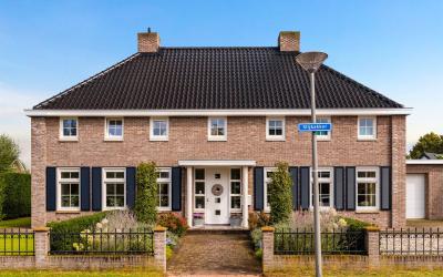 Slijkakker 8