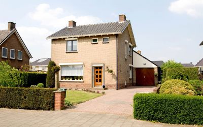 Pastoor van Sonsbeeckstr 32