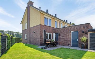 Amerstraat 82