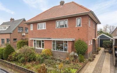 Emmastraat 2