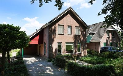 Lieversdijk 13