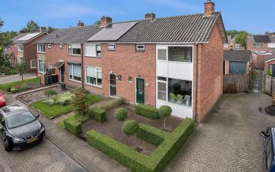 Waakgaarden. 10