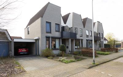 Lijsterstra. 76