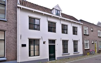Bornhovestraat 25