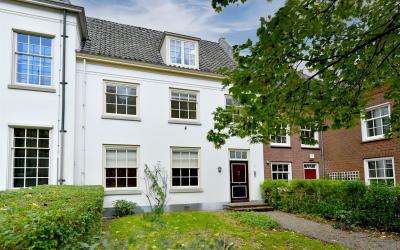 Kerkhof 1