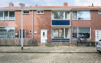 De Genestet. 6