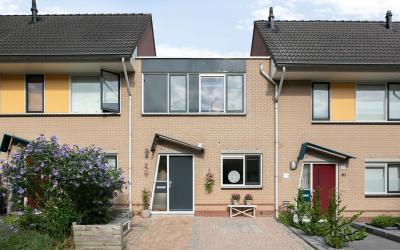 Janneke van. 9