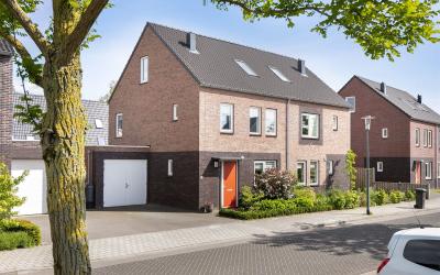 Bakerstraat 8