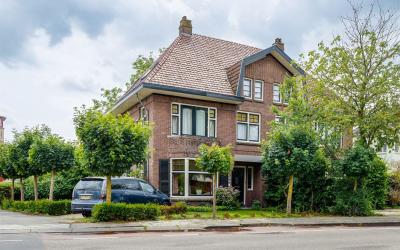 Graaf Ottow. 30