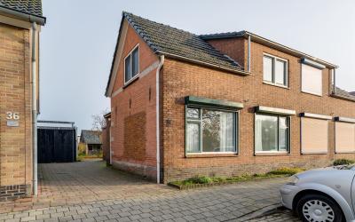 Spoorstraat 38