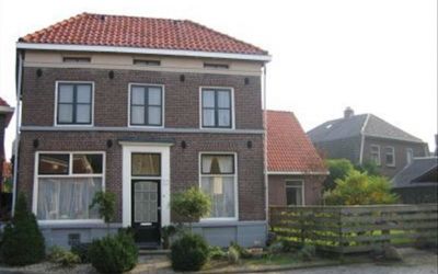 Dorpsstraat 23