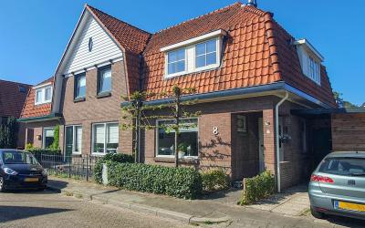 Hoefweg 8