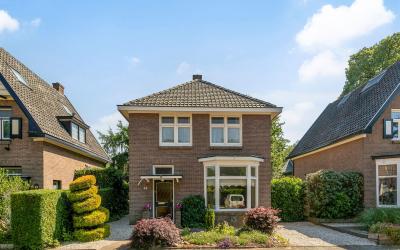 Middellaan 13