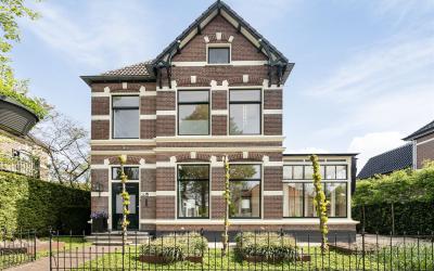 Koninginnel. 28
