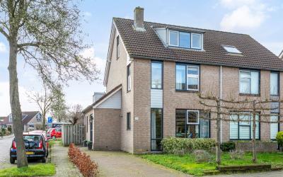 Zevenhuizen. 28