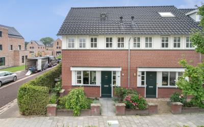 Oesterzwam 58