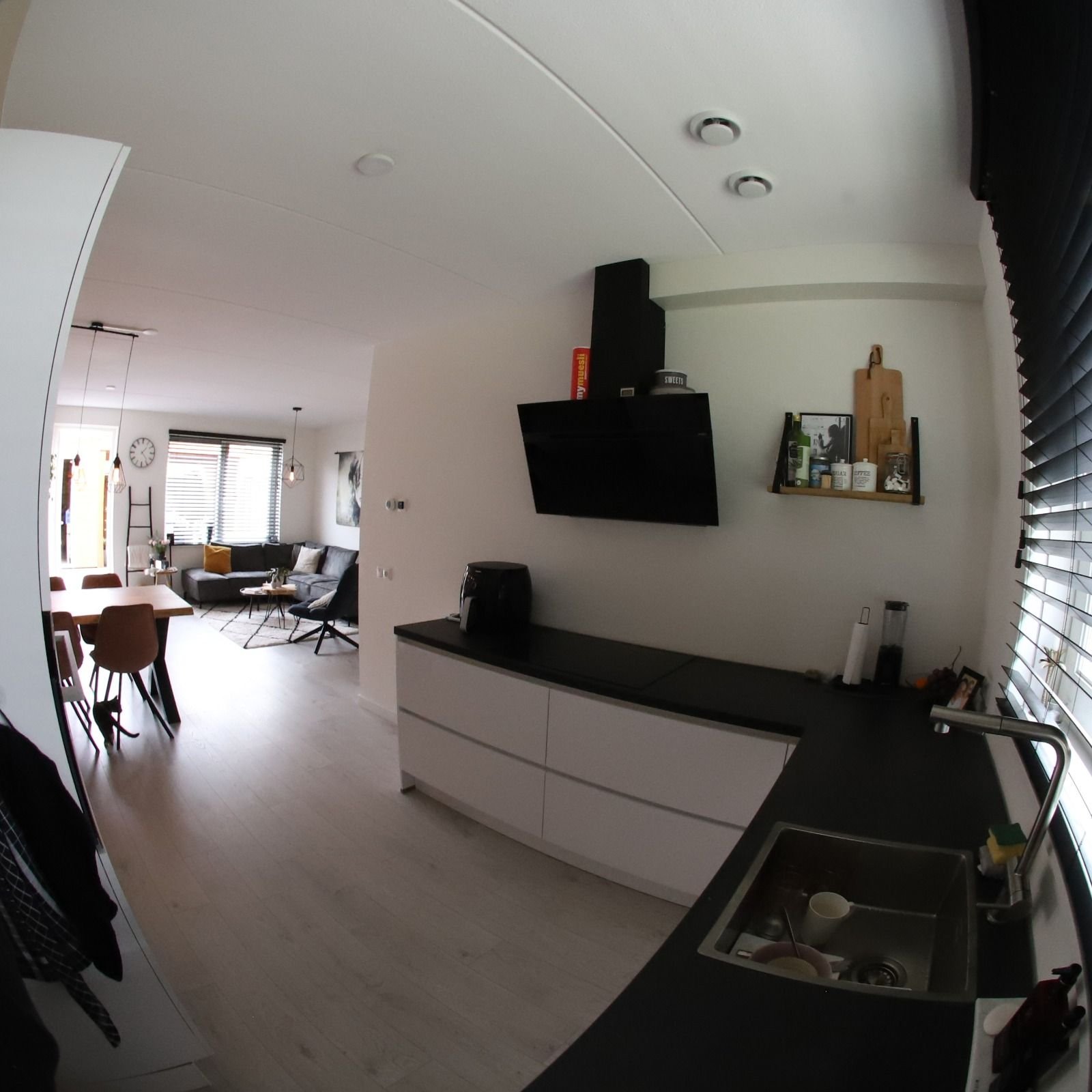 Tussenwoning te koop: Vosweide 58, Apeldoorn