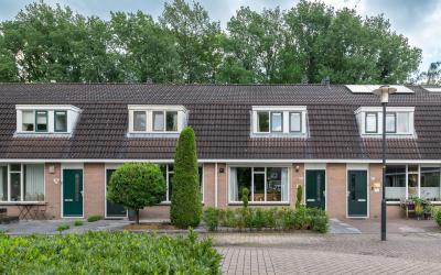 Mansardehof 24