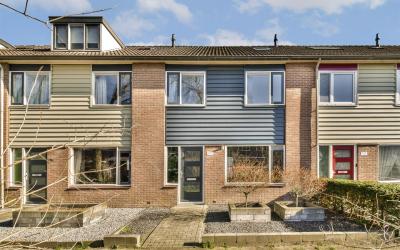 Sluiswachte. 704