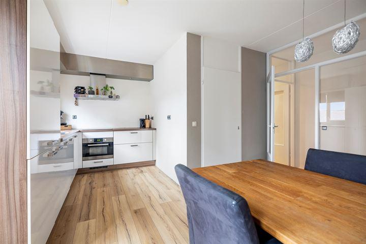 Appartement te koop: De Eglantier 317, Apeldoorn