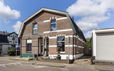 1e Wormense. 64