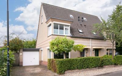 2e Wormense. 48-B