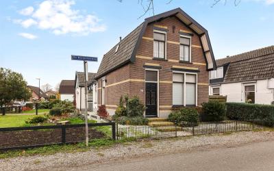 2e Wormense. 72