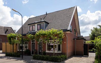 2e Wormense. 94
