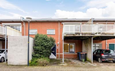 Parallelweg 17