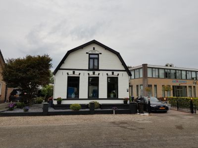 Veenweg 24
