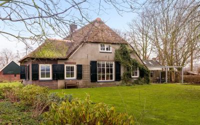 Oude Broeks. 12