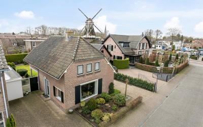 Adriaen van. 47
